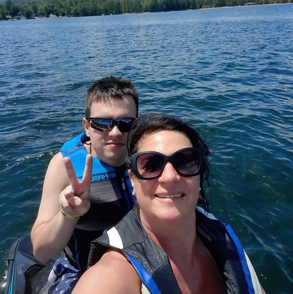 Meet your Posher, Stacey - Picture 1 of 1